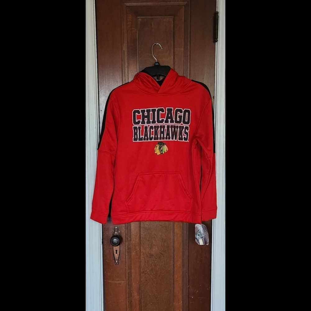 Boys Large 12/14 Chicago Blackhawks Hoodie NWT